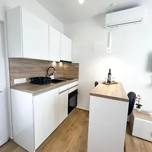 Ana, Appartement