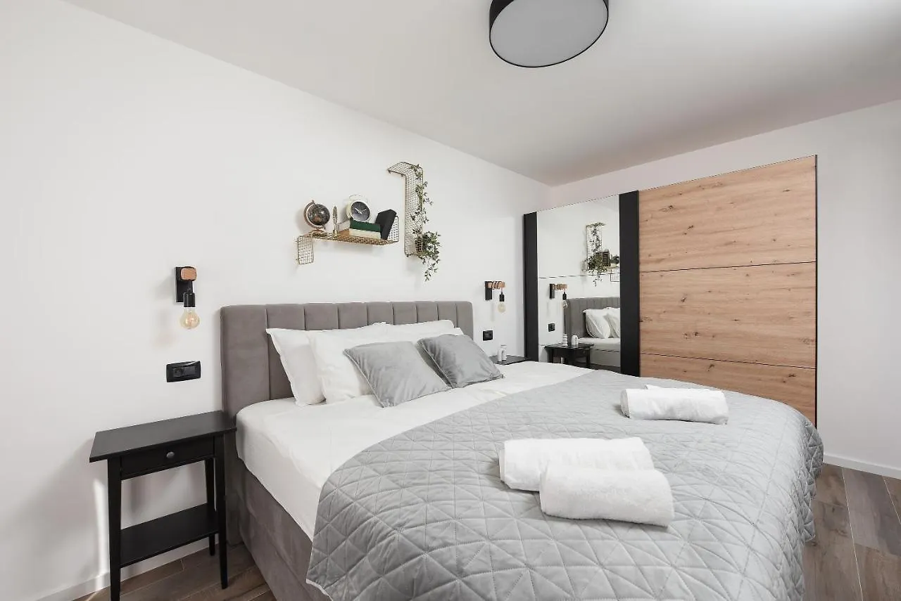 Aura Exclusive Apartment & Room Zadar
