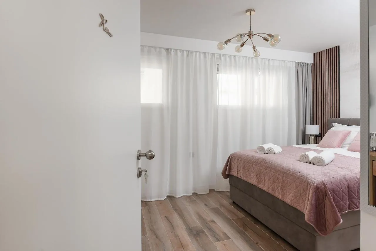 Aura Exclusive Apartment & Room Zadar Chorwacja