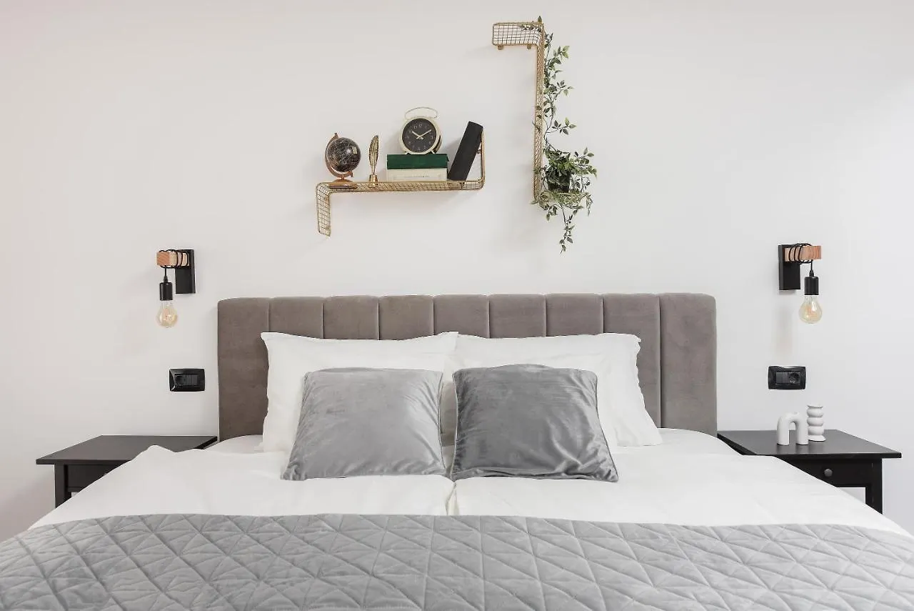 Aura Exclusive Apartment & Room Zadar