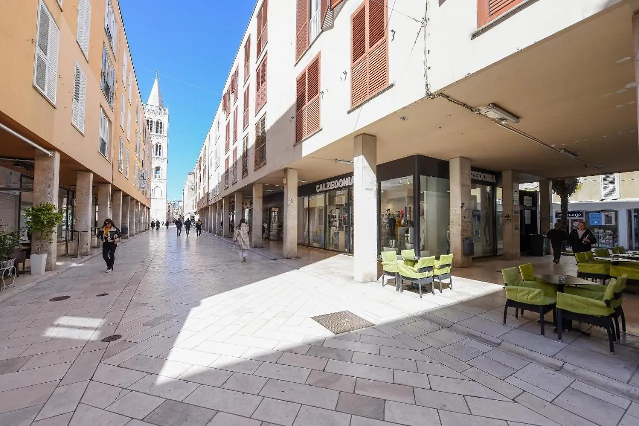 Aura Exclusive Apartment & Room Zara 0*,